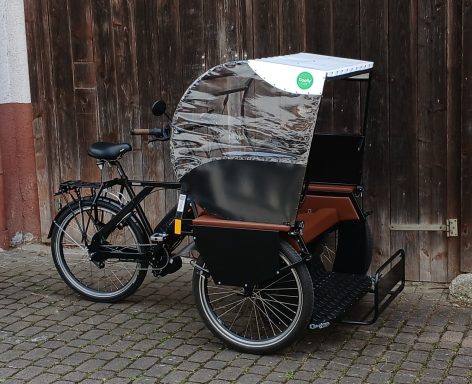Rikscha mit Verdeck